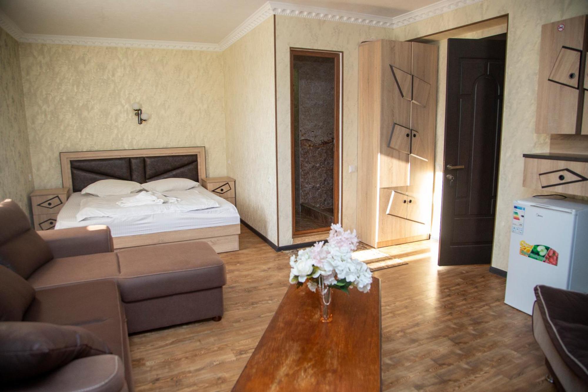 Fish Hotel Akhalkalaki Εξωτερικό φωτογραφία